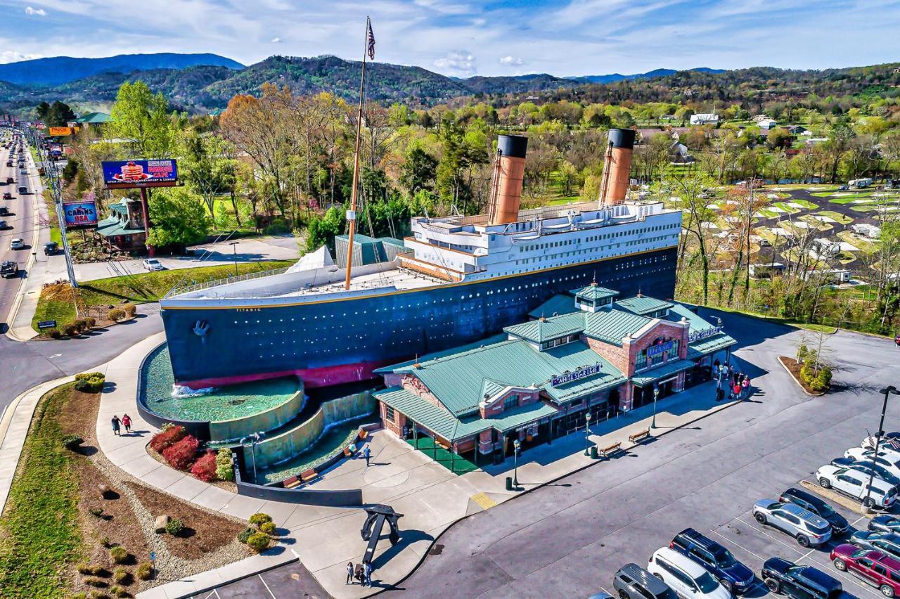 Firefly Hollow Cabin - Smoky Mountains - Soaky Mountain Water Park - Sevierville Convention Center Pigeon Forge Esterno foto